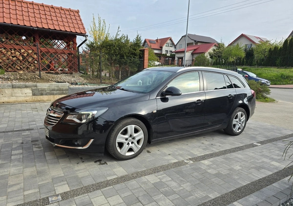 Opel Insignia cena 24300 przebieg: 311000, rok produkcji 2014 z Mrągowo małe 56